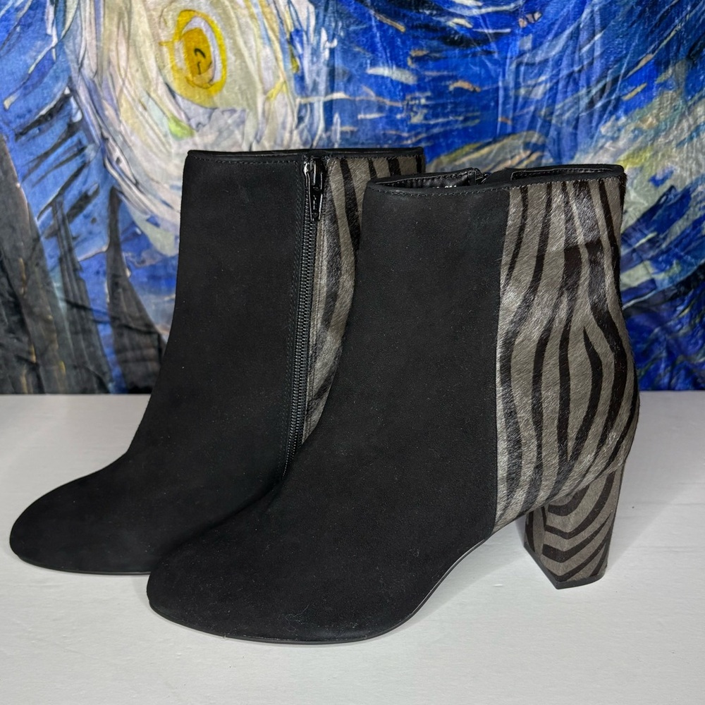 New David Tate Size 7.5 WW Grey Zebra Alison Boots Suede